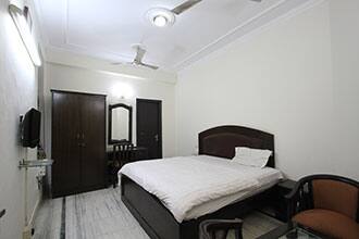 Golf View Presidential Suites, Gurgaon 2